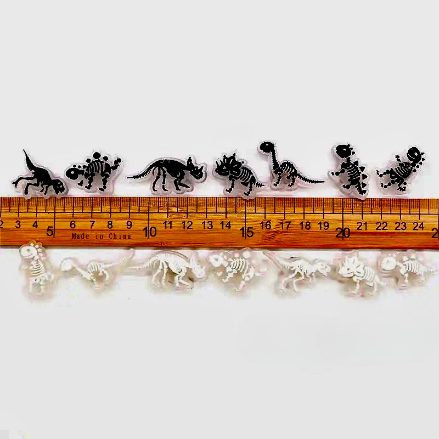 ππ¦ Luminous Dinosaur Skeleton Shoe Charms by The Glow In The Dark Shop | Cute PVC Charms for Kidsβ Shoes, Bags & Bracelets | Glow-in-the-Dark Fun! π A7